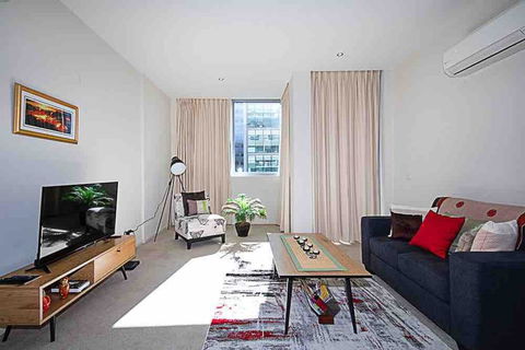 Spacious 1BR Stylish New Acton Apartment +Parking - Surfers Gold Coast 20