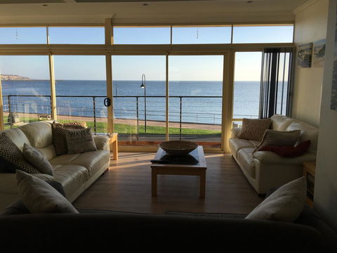 Crystal Blue Apartment - Surfers Gold Coast 6