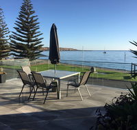 crystal blue apartment - Surfers Gold Coast
