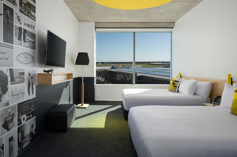 Atura Adelaide Airport - Surfers Gold Coast 15