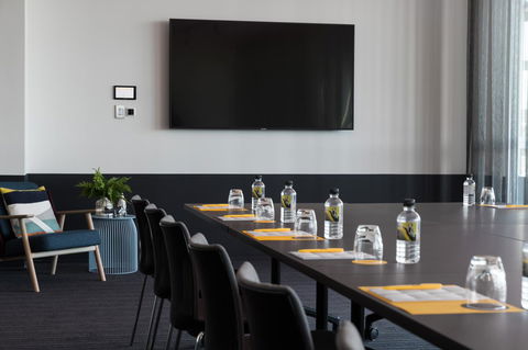 Atura Adelaide Airport - Surfers Gold Coast 23