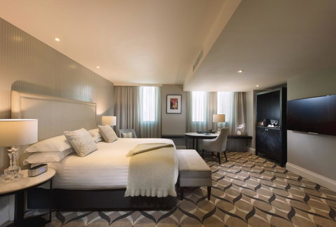 Mayfair Hotel - Surfers Gold Coast 14