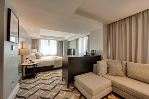 Mayfair Hotel - Surfers Gold Coast 5