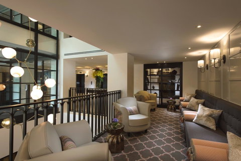 Mayfair Hotel - Surfers Gold Coast 9