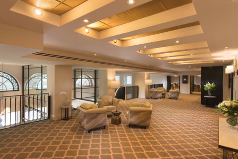 Mayfair Hotel - Surfers Gold Coast 10