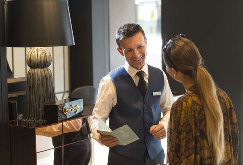 Mayfair Hotel - Surfers Gold Coast 28