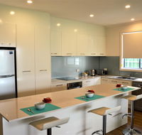 Eastern Breeze - Surfers Gold Coast