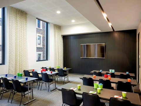 Ibis Adelaide - Surfers Gold Coast 33
