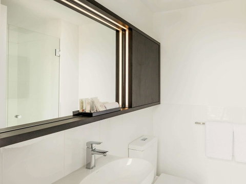Ibis Adelaide - Surfers Gold Coast 37