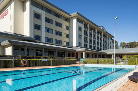 Rydges Norwest Sydney - Surfers Gold Coast 0