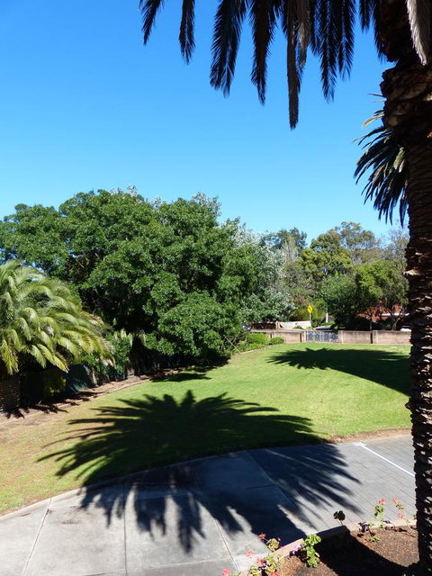 Monaco Court Apartment Adelaide - Surfers Gold Coast 18