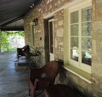 Hillside Cottage - Surfers Gold Coast