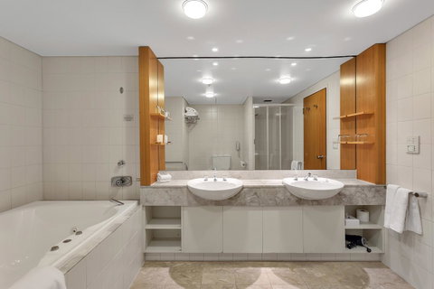 Stamford Plaza Adelaide - Surfers Gold Coast 20
