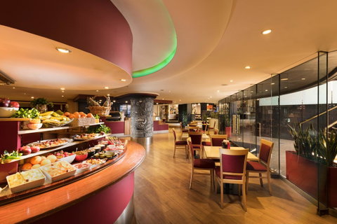 Stamford Plaza Adelaide - Surfers Gold Coast 3