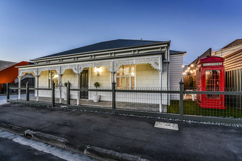 Aloha Central Luxury Apartments - Surfers Gold Coast 19