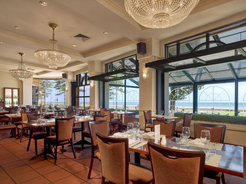 Stamford Grand Adelaide - Surfers Gold Coast 15