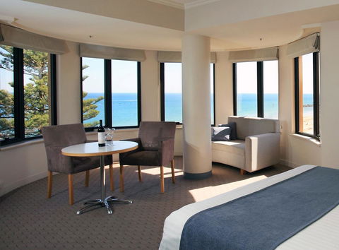 Stamford Grand Adelaide - Surfers Gold Coast 5