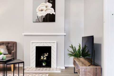 Cute And Cosy - Events, Workers, Getaways - Surfers Gold Coast 2