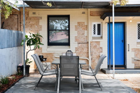 Cute And Cosy - Events, Workers, Getaways - Surfers Gold Coast 12