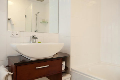 Adabco Boutique Hotel Adelaide - Surfers Gold Coast 27