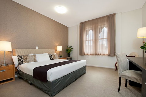 Adabco Boutique Hotel Adelaide - Surfers Gold Coast 8