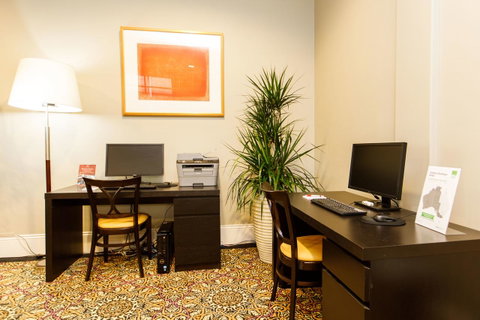 Adabco Boutique Hotel Adelaide - Surfers Gold Coast 1