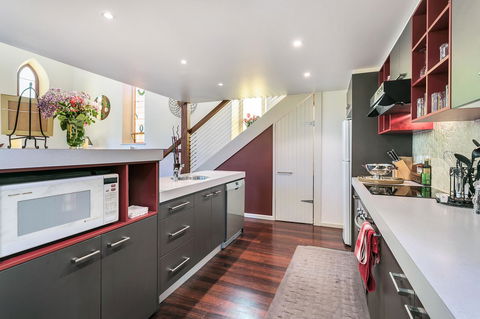 \'THE CHURCH\' Guest Home, Gawler Barossa Region - Surfers Gold Coast 3