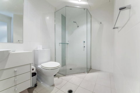 Pacific Blue 278-265 Sandy Pt Rd- Dual Key Access, Wifi, Linen And Air Conditioning - Surfers Gold Coast 14