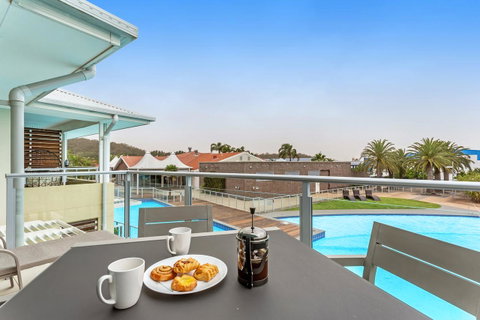Pacific Blue 278-265 Sandy Pt Rd- Dual Key Access, Wifi, Linen And Air Conditioning - Surfers Gold Coast 1