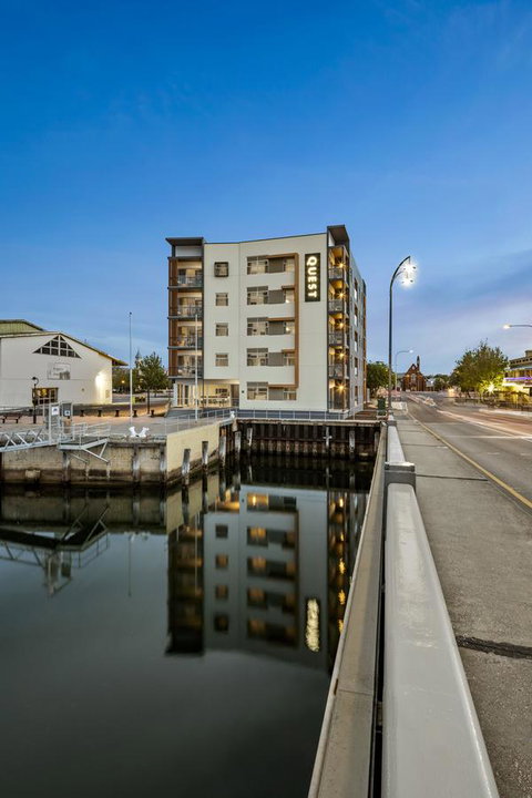 Quest Port Adelaide - Surfers Gold Coast 3
