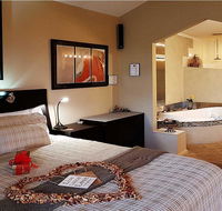 Romantic Getaways at Riverview Rise Retreats - Surfers Gold Coast