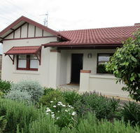 Mataro Cottage - Surfers Gold Coast