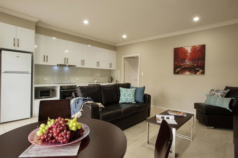 Renmark Holiday Apartments - Surfers Gold Coast 5