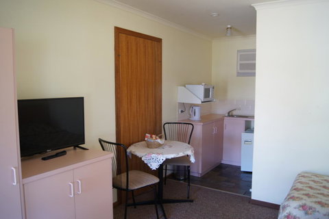Milang Lakes Motel - Surfers Gold Coast 11