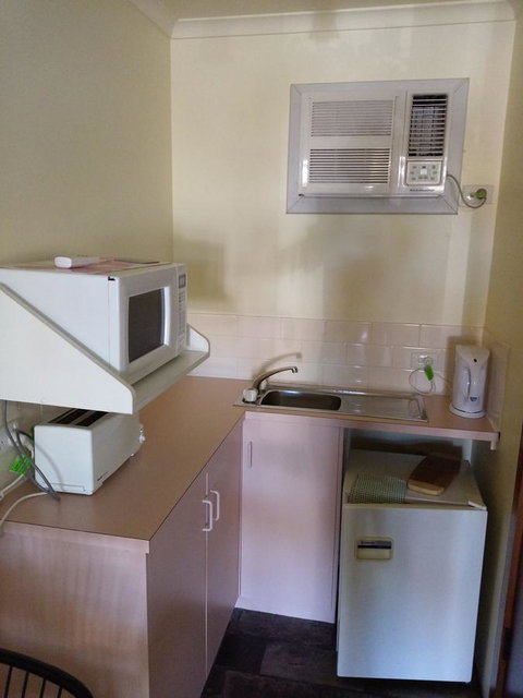 Milang Lakes Motel - Surfers Gold Coast 4