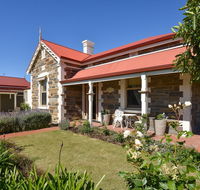 Trafalgar Premium Vintage Suites - Surfers Gold Coast