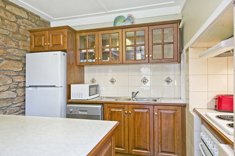 Vineyard Cottage BnB - Surfers Gold Coast 5