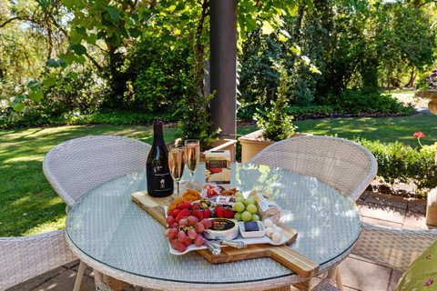 Adelaide Hills Retreats - Surfers Gold Coast 14