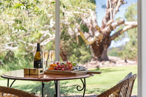 Adelaide Hills Retreats - Surfers Gold Coast 3