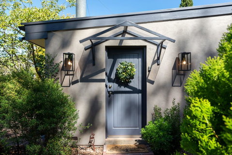 Adelaide Hills Retreats - Surfers Gold Coast 28