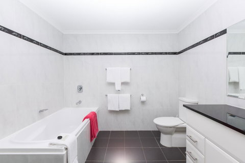 Ramada Resort By Wyndham Shoal Bay - Surfers Gold Coast 33