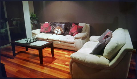 Mawson Lakes Apartments - Surfers Gold Coast 2