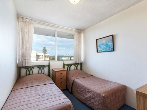 Ebbtide 25 - Surfers Gold Coast 5