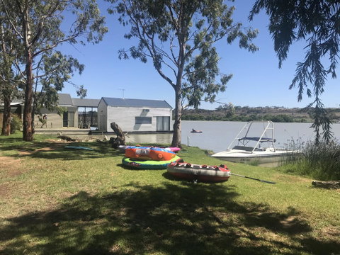 Murray Bridge Riverview Cabin - Surfers Gold Coast 1