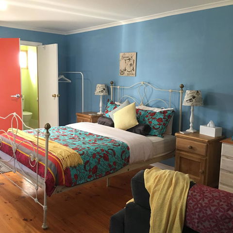 KI Dragonfly Guesthouse - Surfers Gold Coast 7