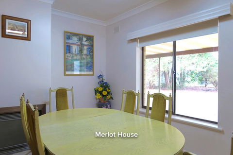 The Lyndoch Motel - Surfers Gold Coast 30
