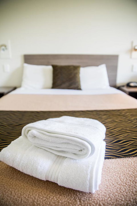 Lilac City Motor Inn & Steakhouse - Surfers Gold Coast 4