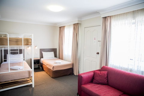 Lilac City Motor Inn & Steakhouse - Surfers Gold Coast 15