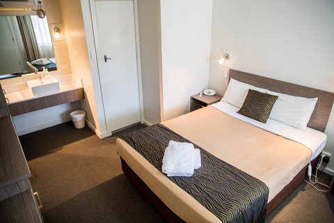 Lilac City Motor Inn & Steakhouse - Surfers Gold Coast 29
