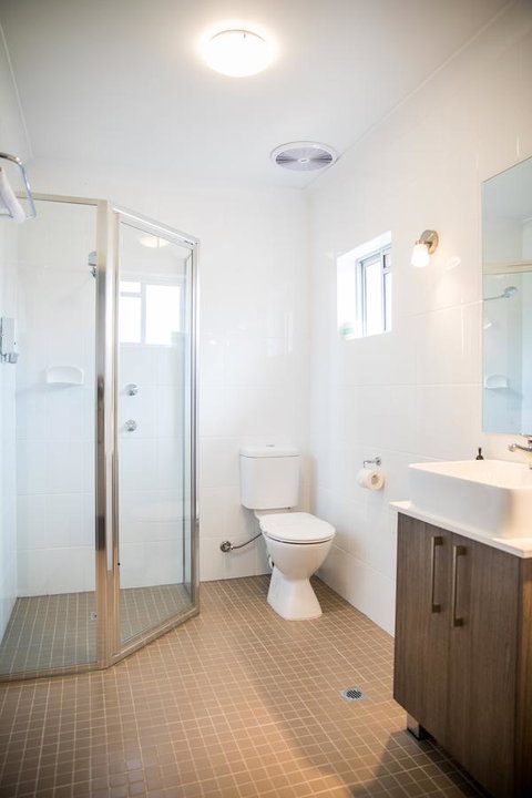 Lilac City Motor Inn & Steakhouse - Surfers Gold Coast 6